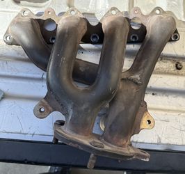 B20B Exhaust Manifold