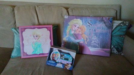 Disney Frozen decor
