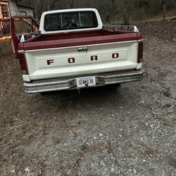 1982 Ford F-100