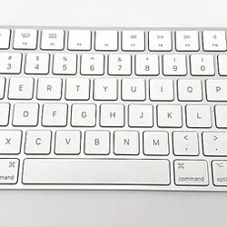 🍎 Apple Magic Keyboard 2 Bluetooth Wireless  $40 Each🍎