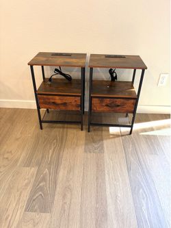 2 Nightstands