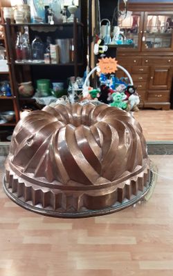 Vintage Copper Jello Mold- Located In Shelton 