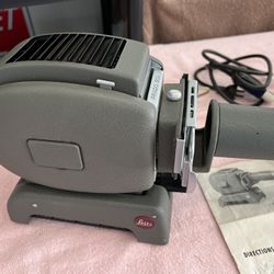 Leitz Prado 500 Slide Projector