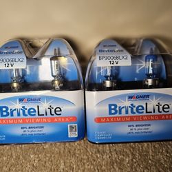 Wagner BriteLite 9006 Headlight Bulbs