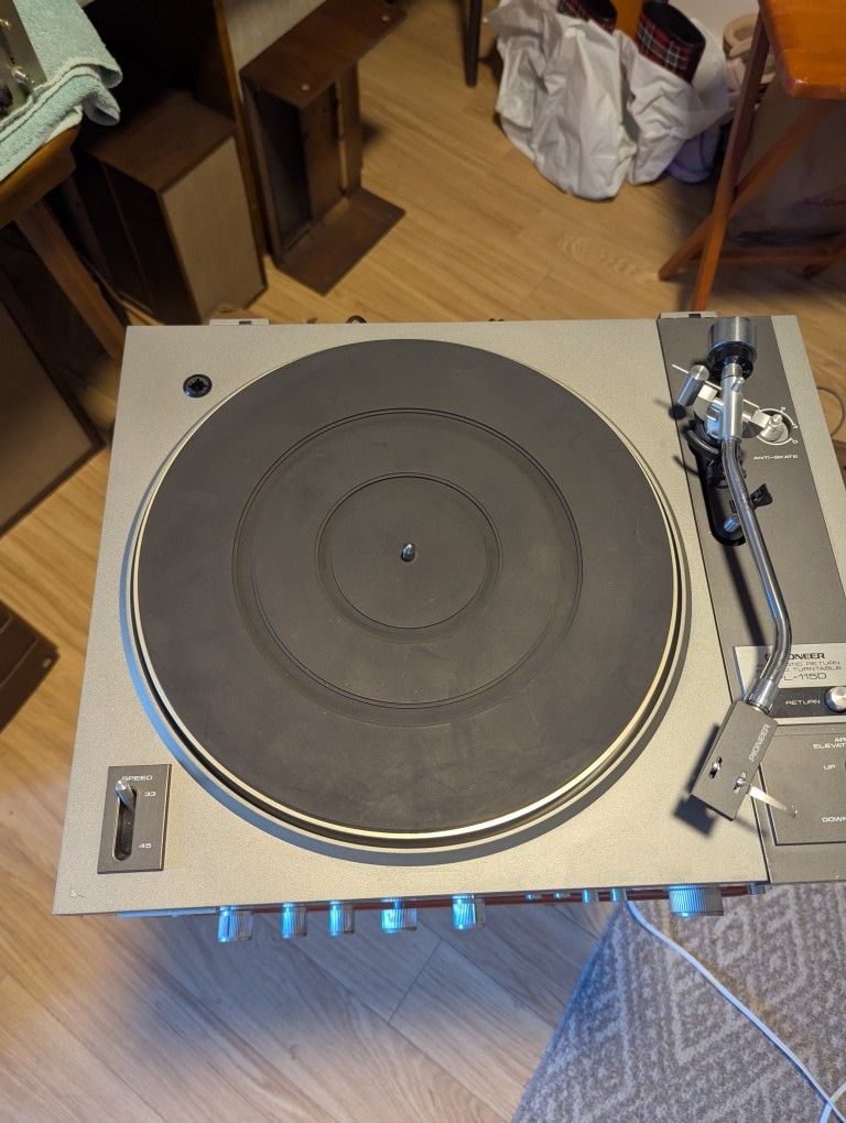 Pioneer PL-115D Turntable