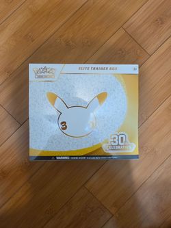 Pokemon TCG: 30th Celebration Elite Trainer Box