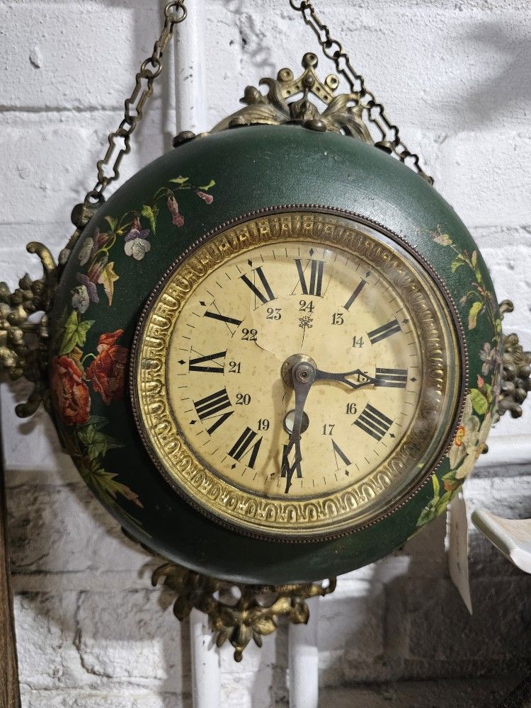ANTIQUE FRENCH BAKER WALL MOUNT CLOCK