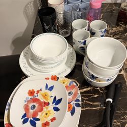 Vajillas, Vasos y Utensilios de Cocina / Tableware, Glasses and Kitchen Utensils