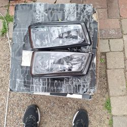 Chevy Silverado  Headlights