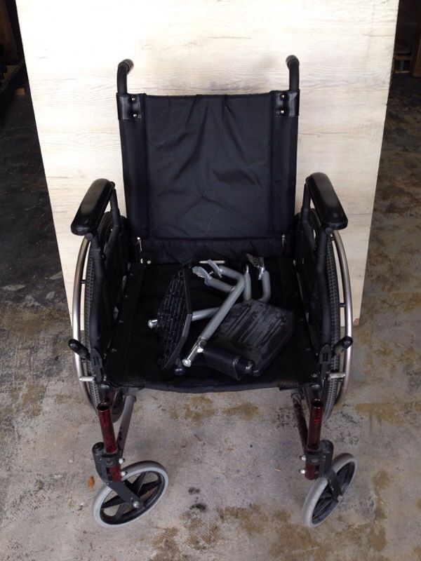 Merits 1200 series wheelchair