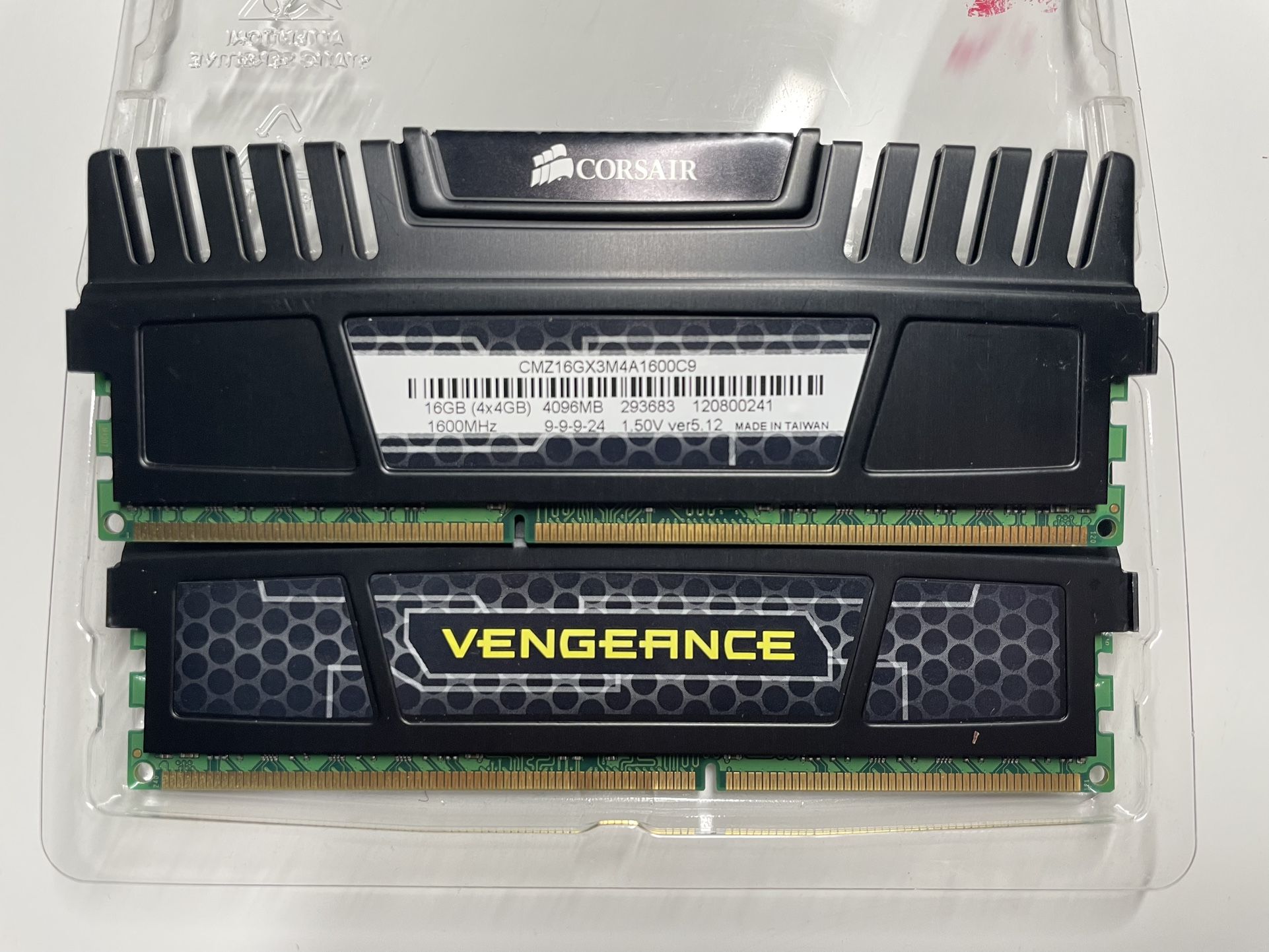 Corsair vengeance 8GB DDR3 RAM
