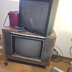 Free couch chair ottoman a recliner dresser scanner