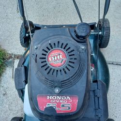Honda 5.5 Hp  Self-Propelled  Mower
