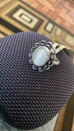 Ring. Size 5.5.—  6.  New