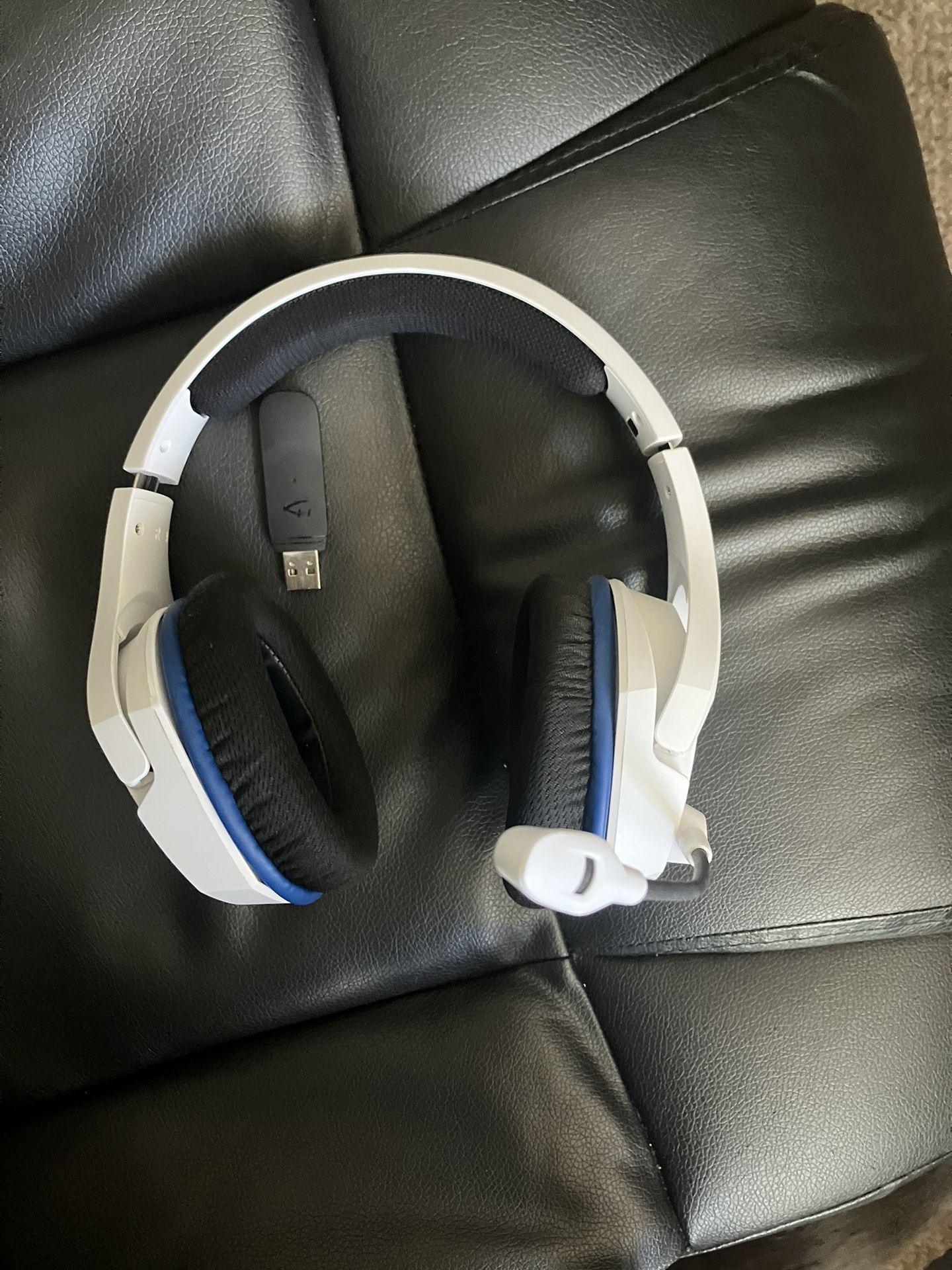 HyperX headset w/ usb