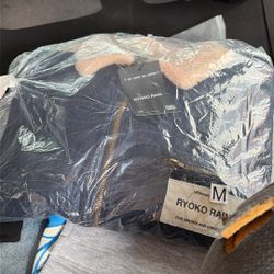 Brand New Cost $160 Come Pick It Up For $60 Size M