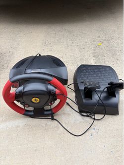 Thrustmaster Ferrari 458 Spider Racing Wheel & Pedals for Xbox One PC USB