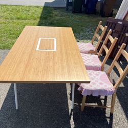 IKEA Dining Table 39x71 With Chairs