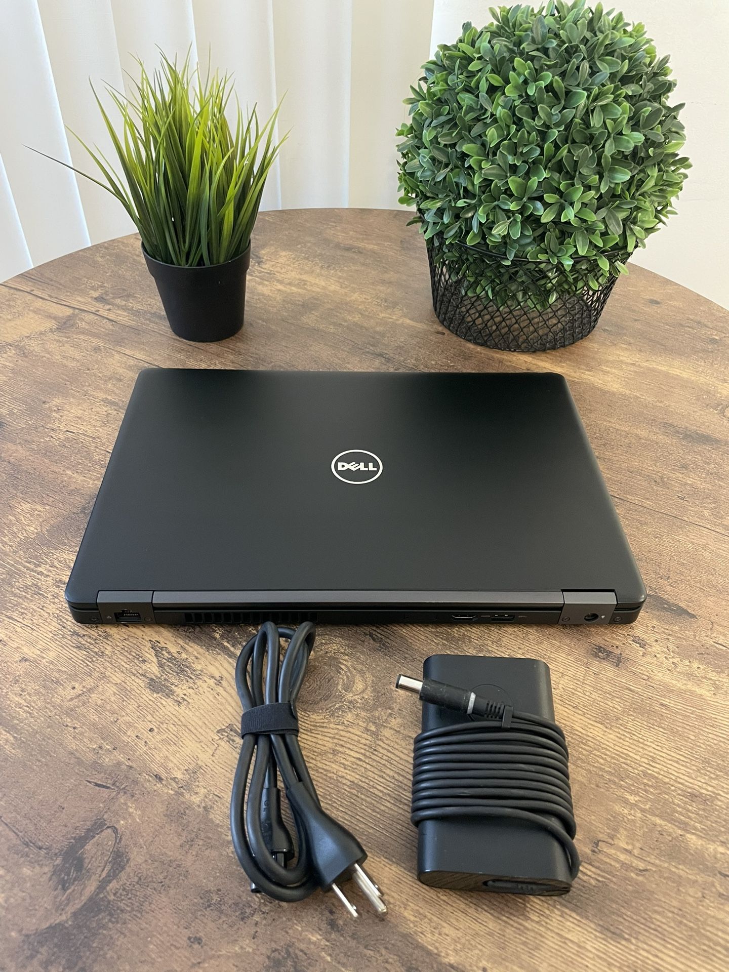 Dell latitude 5480 Laptop: 14” Display, Intel i7, 16GB Ram, 256GB SSD, Fully loaded Windows 11 Pro, Office 2021
