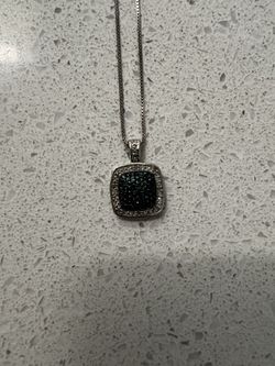 Chain With Blue And White Diamond Pendant