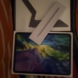 New 11inch iPad Pro with Magic Keyboard & Pencil
