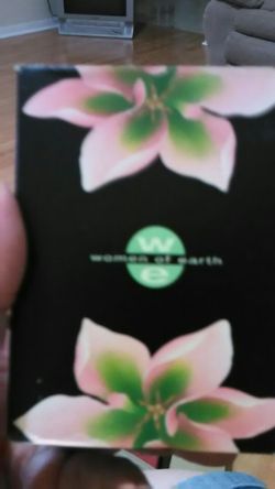 New in box rare Avon Women of Earth 1998 parfum perfume 1.7 ounce