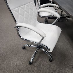White Rolling Office Chair 