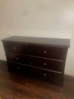 drawer dresser