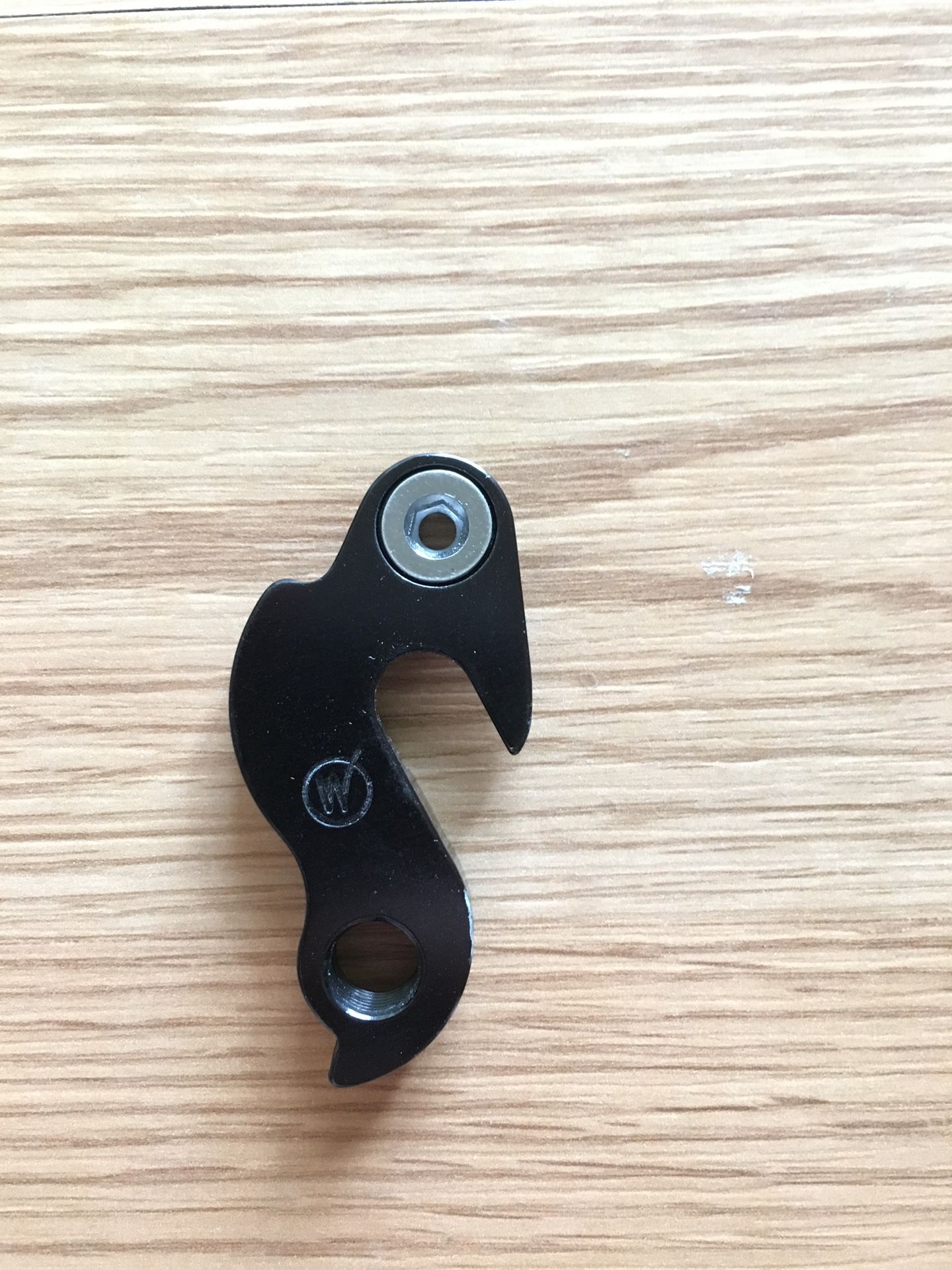 Bike Derailleur Hanger - Brand New - Bike parts - If the listing is up and you can see it, that means the item is available - Pickup please 60616 - No