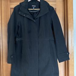 Kirkland Rain Coat women’s medium