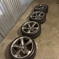 Audi RS5 oem 20x9 Rotor Wheels W/ 275/30/zr20 Tires