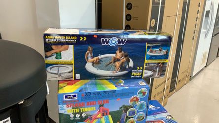 WOW Aqua Haven Island 8ft Inflatable Hammock $100