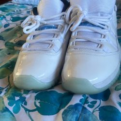 Jordan Legend Blue 11s Size 9.5