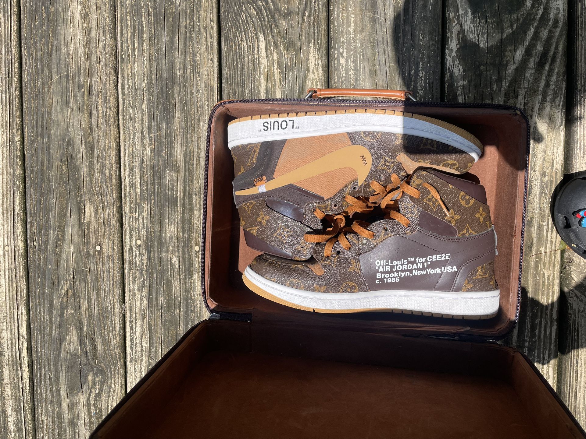 Off White Jordan 1s