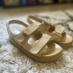 Girl’s Sandals