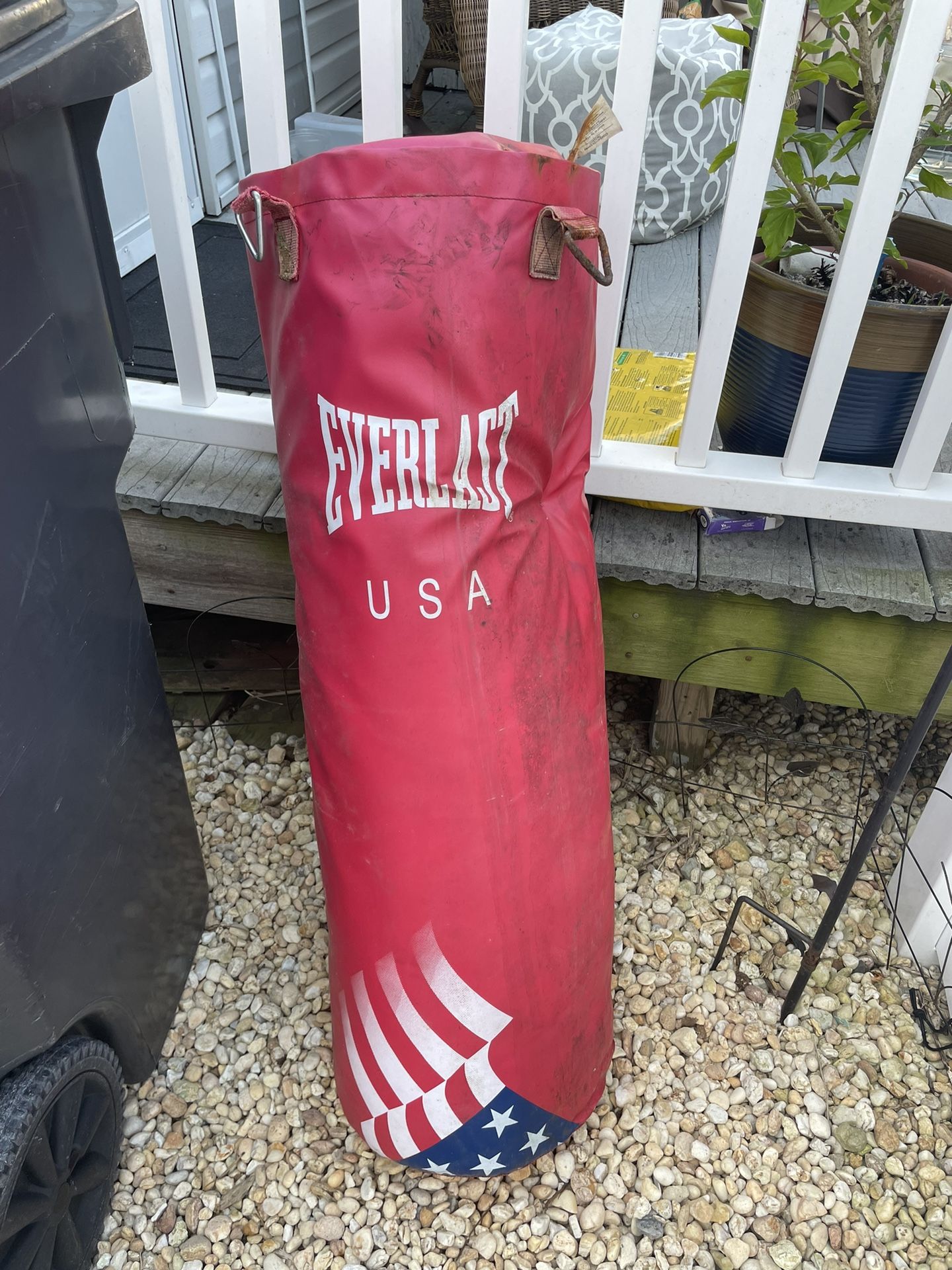 everlast nevatear heavy red everlast heavy bag