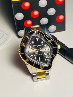 Brand New Never Worn Shangmeimk Stainless Steel Quartz 2-Tone 46mm Watch. Really Cool