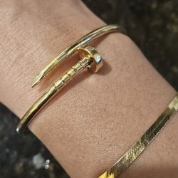 18k GOLD Nail Bracelet 