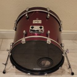 Pearl Bass Drum 18 Inch