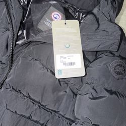 XL Canada Goose Arctic Program Puffer