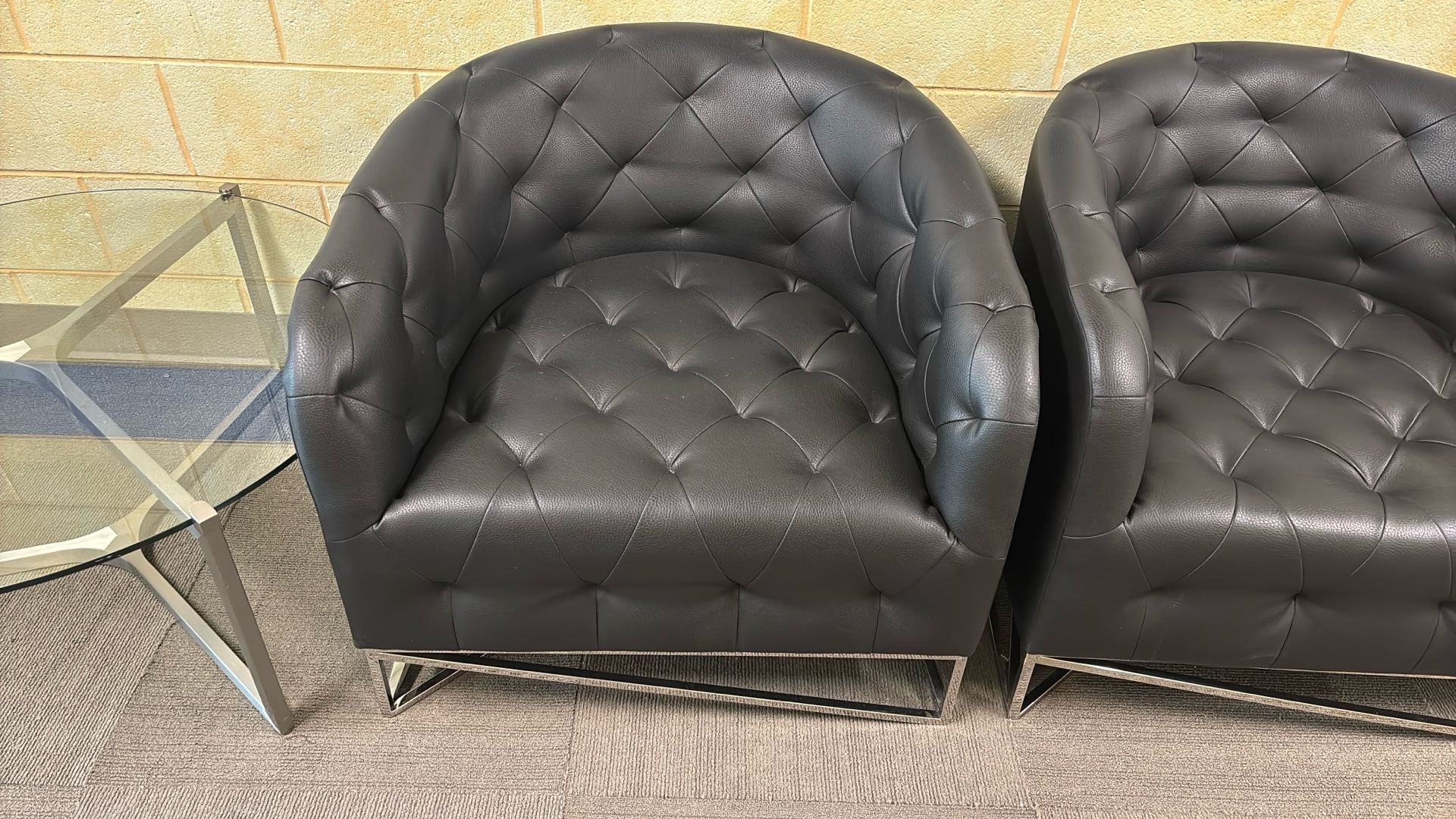 4 Chair And Coffee Table