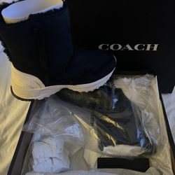 Coach Winter Boots Size 8. Got As A Gift But Didn’t Fit 