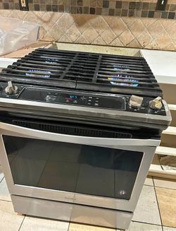 Gas stove