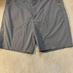 570-Men's Foundry  Casual Flat Front Big Man Shorts 52 W Grey Striped