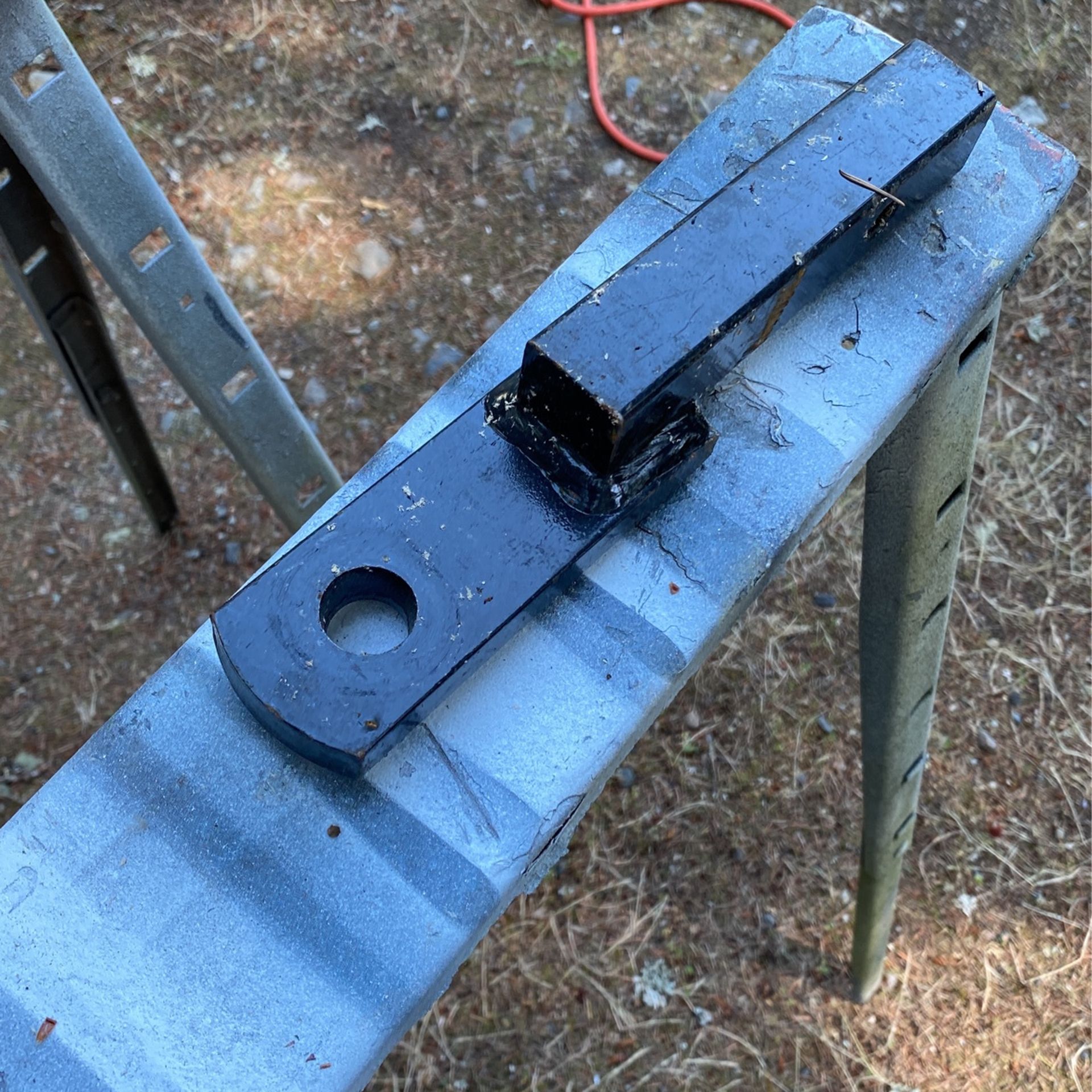 1 And 1/4” Trailer Hitch But No Ball