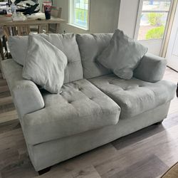 USED COUCH ( love ❤️ Seat )