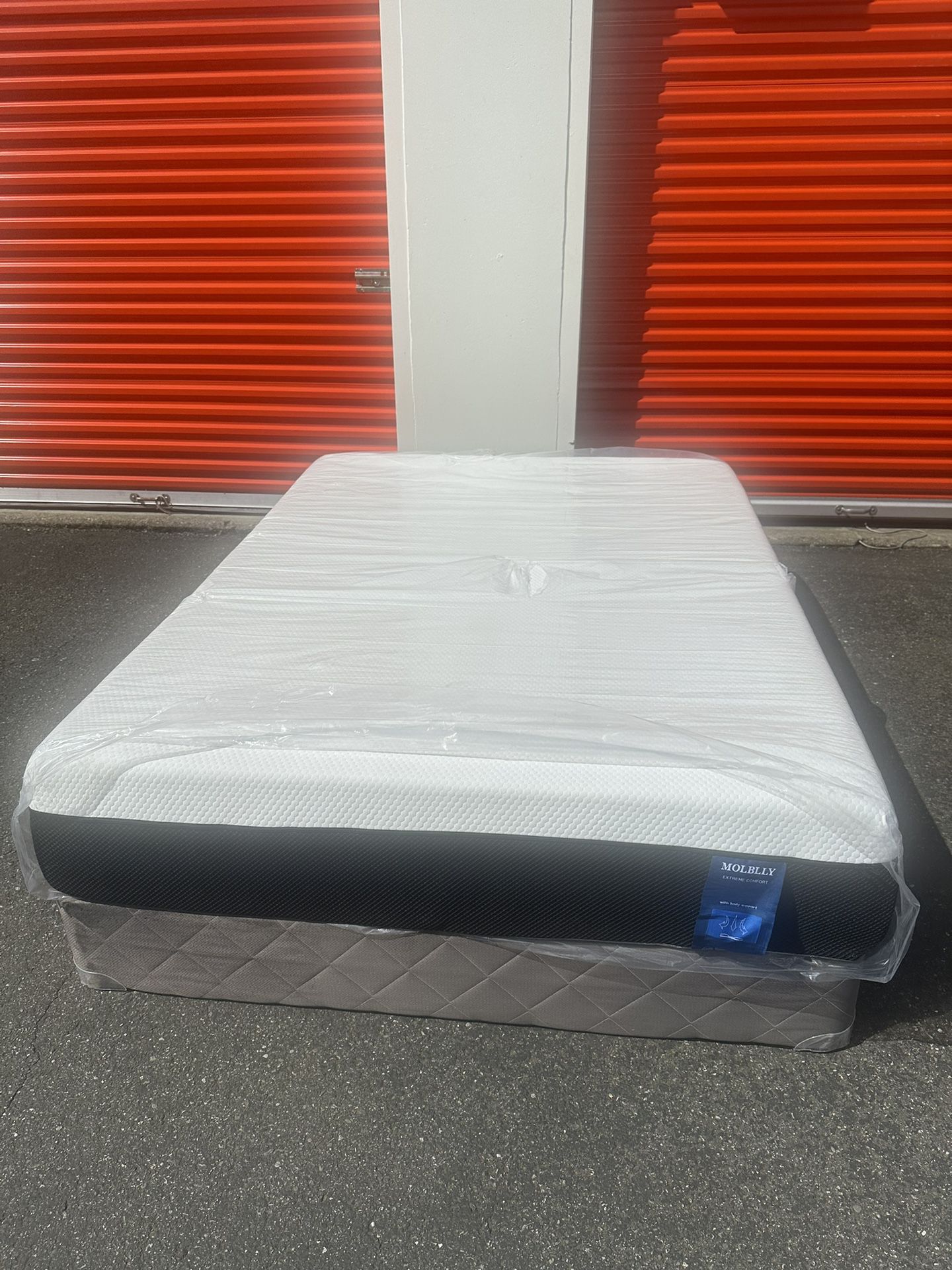Molblly gel foam 12 inch mattress with box spring