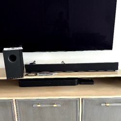 38 " Vizio 2 .1 Sound Bar W/Sub Woofer And Remote 