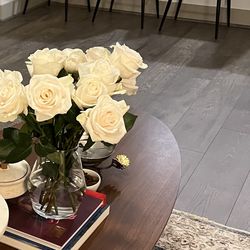 Swivel counter barstool