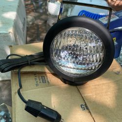Magnet Base, Cigarette Lighter Powered Portable Spotlight x4